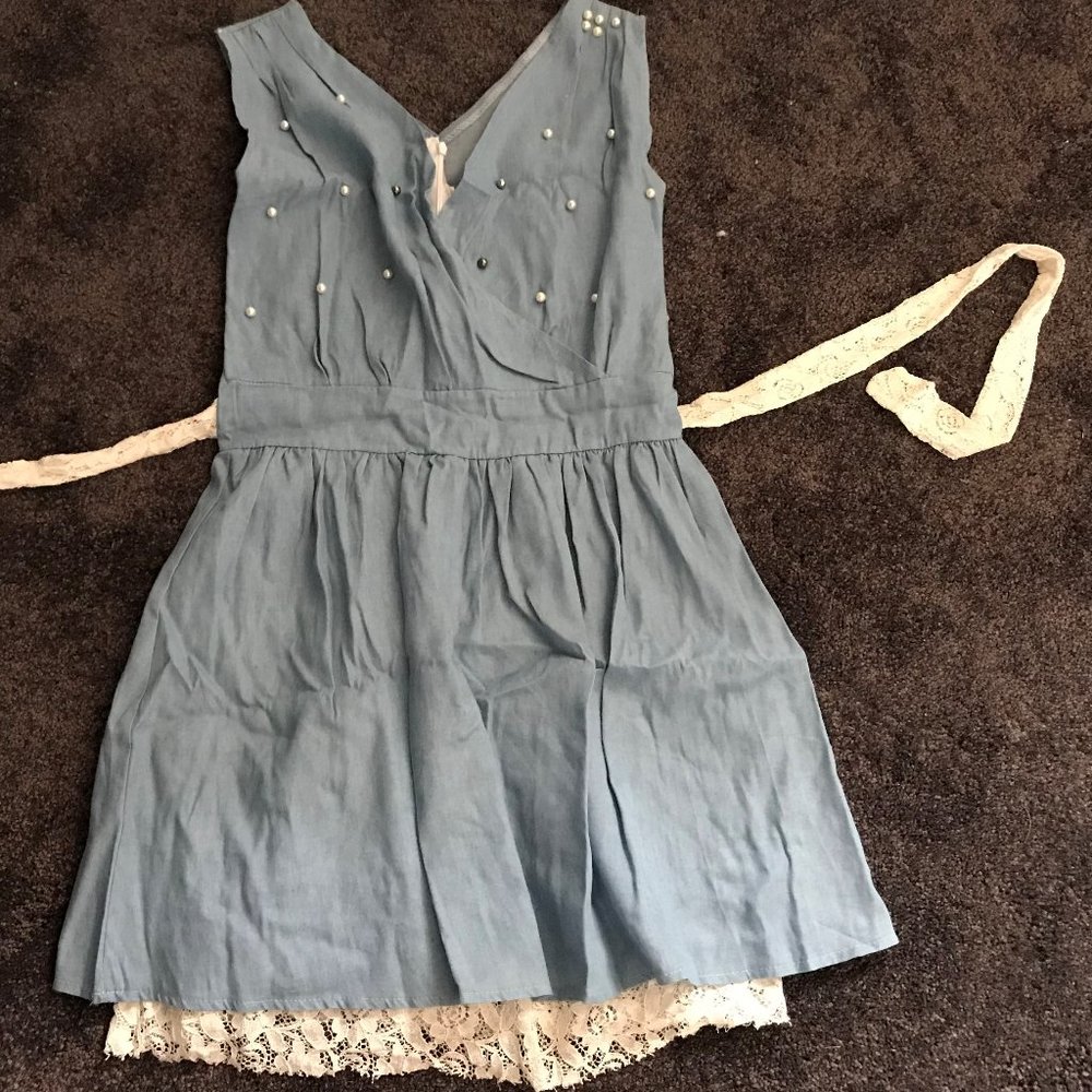 Light Blue dress with lace tulle and Pearl detail